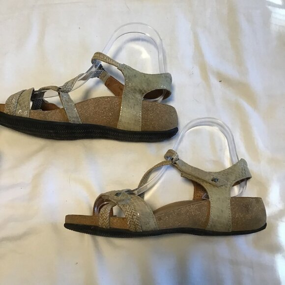 TAOS Trulie Sandal Size 6 - Picture 4 of 6
